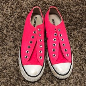 Women’s 8 - Neon Pink Converse